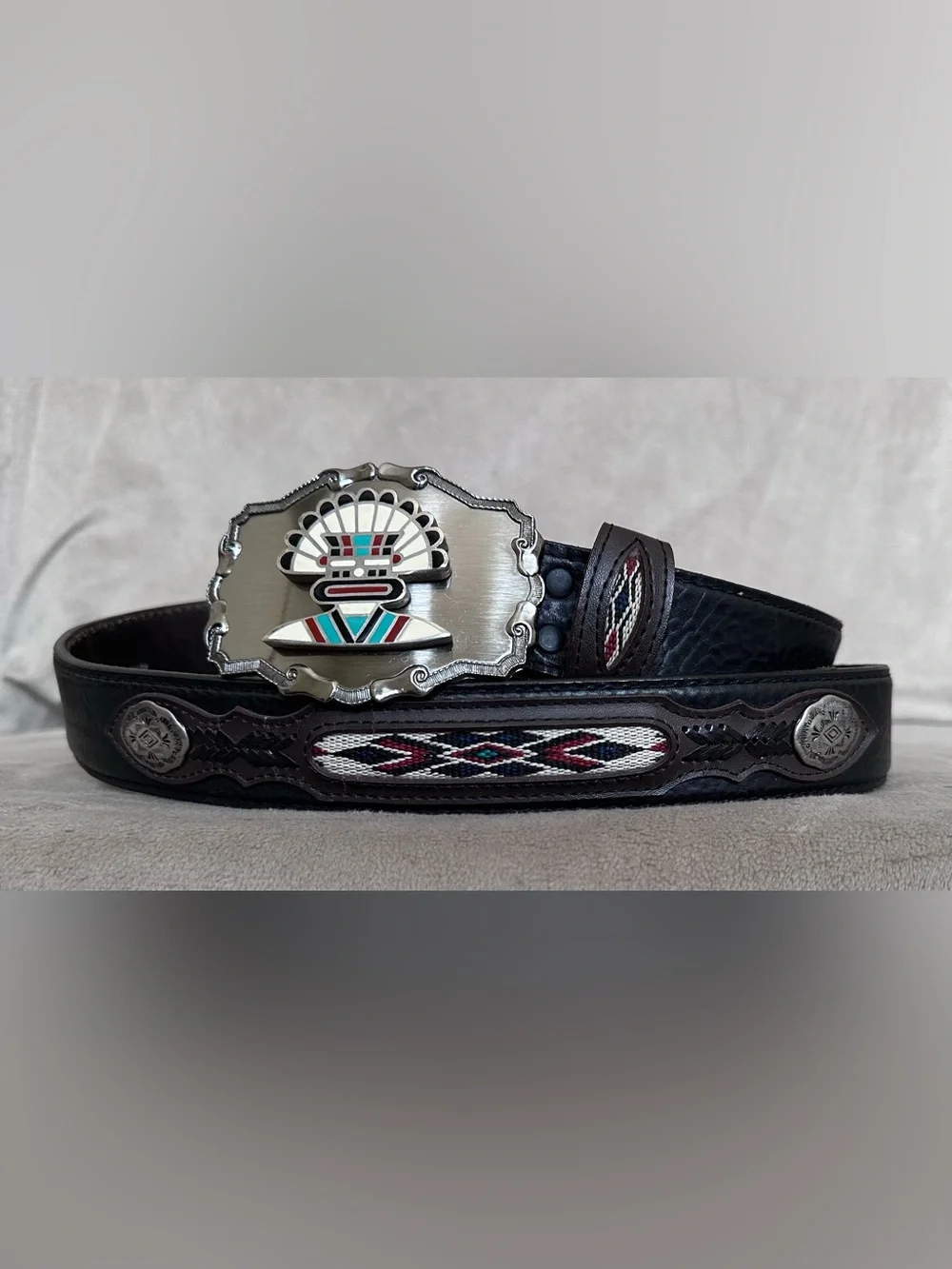 VINTAGE AZTEC THEMED LEATHER BELT & USA BUCKLE.